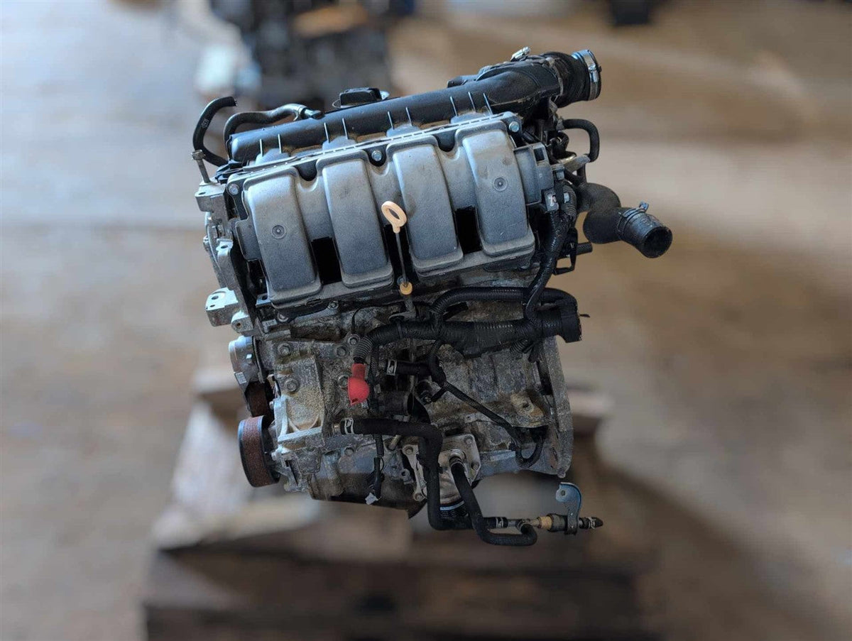 Engine Control Module (ECM/PCM) from a 2017 Nissan Sentra, photo 3