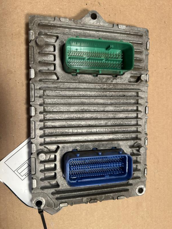 Engine Control Module (ECM/PCM) from a 2017 Fiat 500X, photo 1