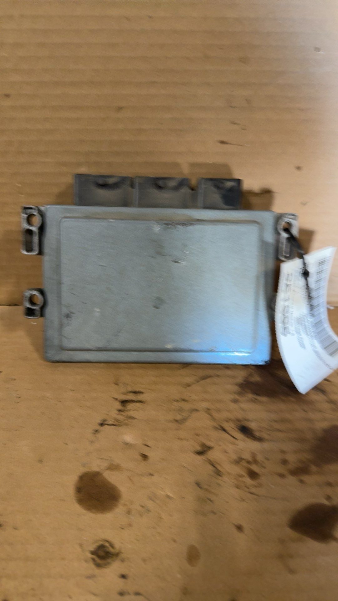 Engine Control Module (ECM/PCM) from a 2017 Ford Fiesta, photo 1