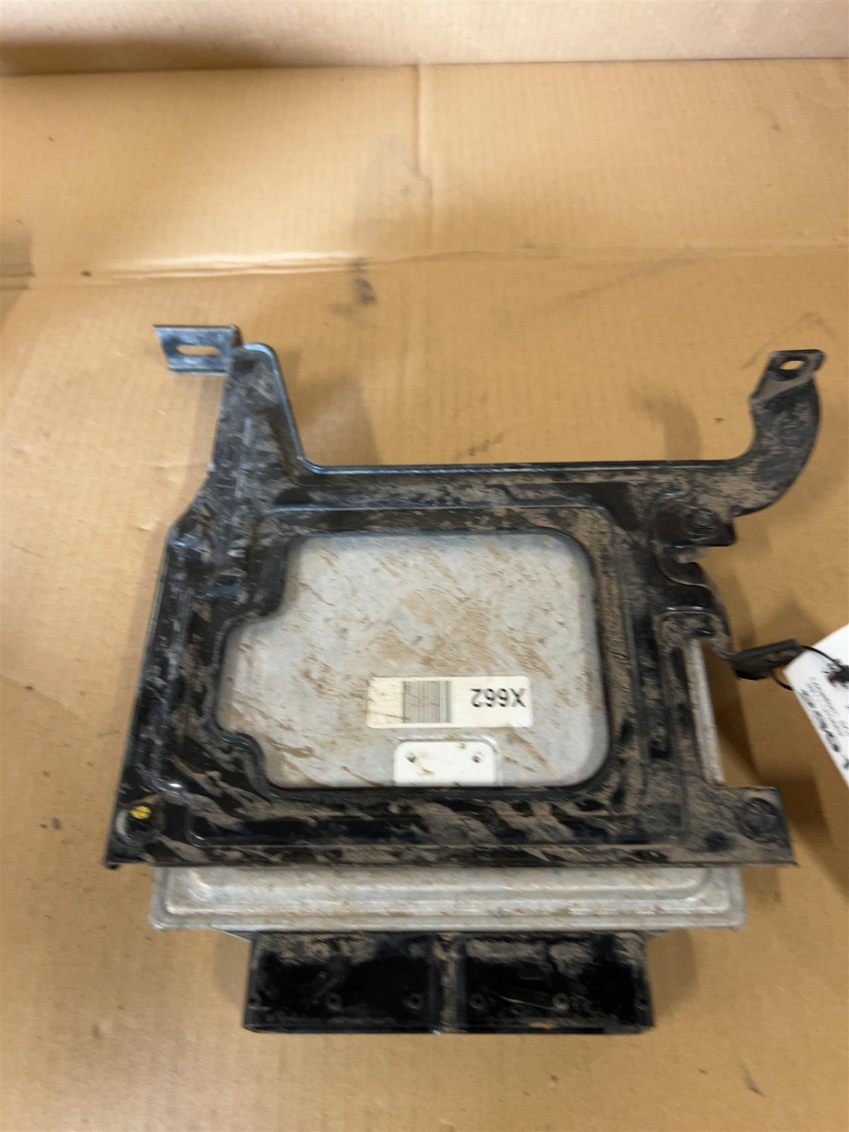 Engine Control Module (ECM/PCM) from a 2014 Hyundai Sonata, photo 3