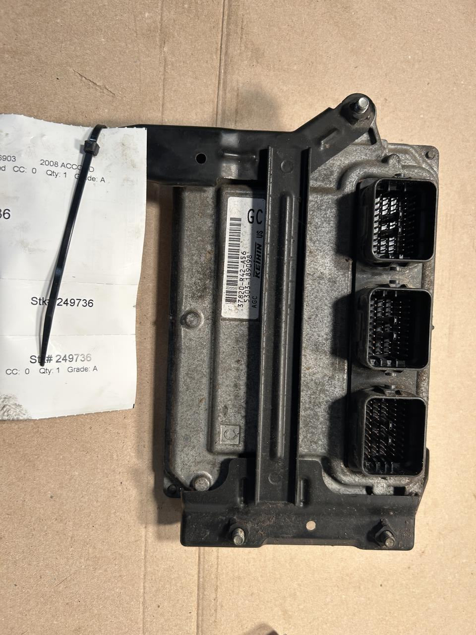 Engine Control Module (ECM/PCM) from a 2008 Honda Accord, photo 1