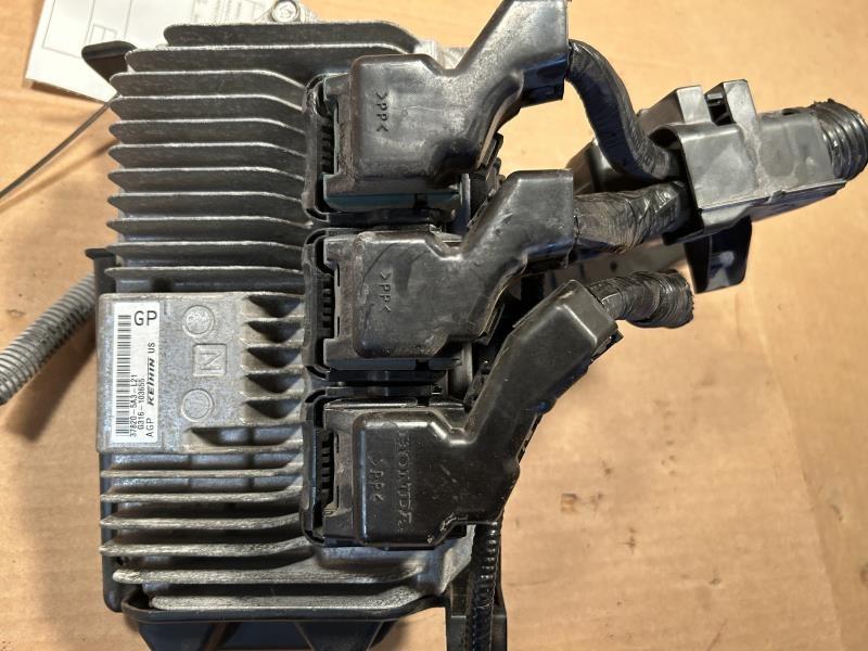Engine Control Module (ECM/PCM) from a 2014 Honda Accord, photo 1