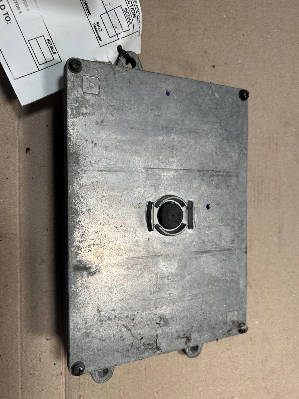 Engine Control Module (ECM/PCM) from a 2006 Honda Civic, photo 2