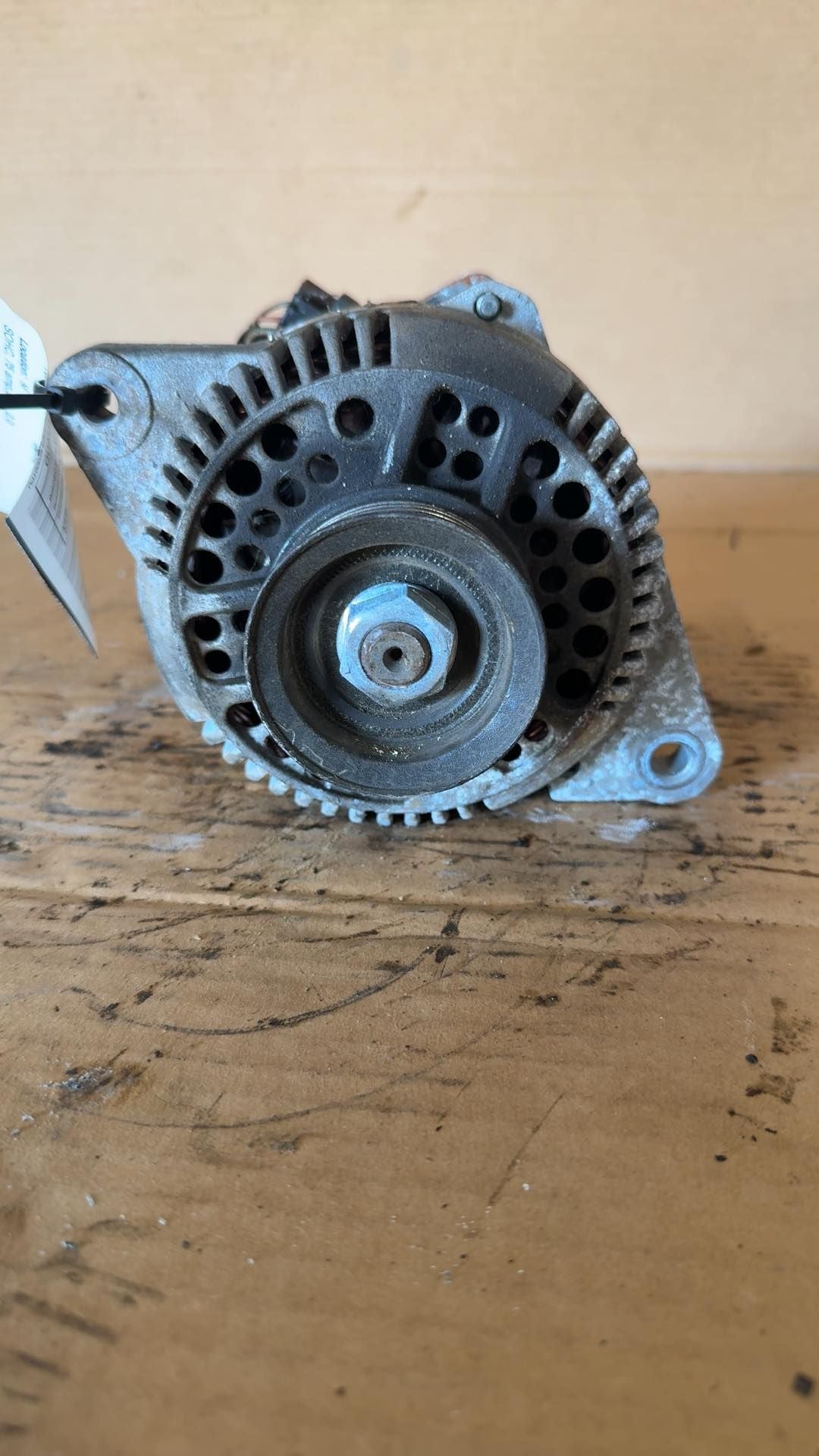 Alternator from a 2002 Ford Escort, photo 1