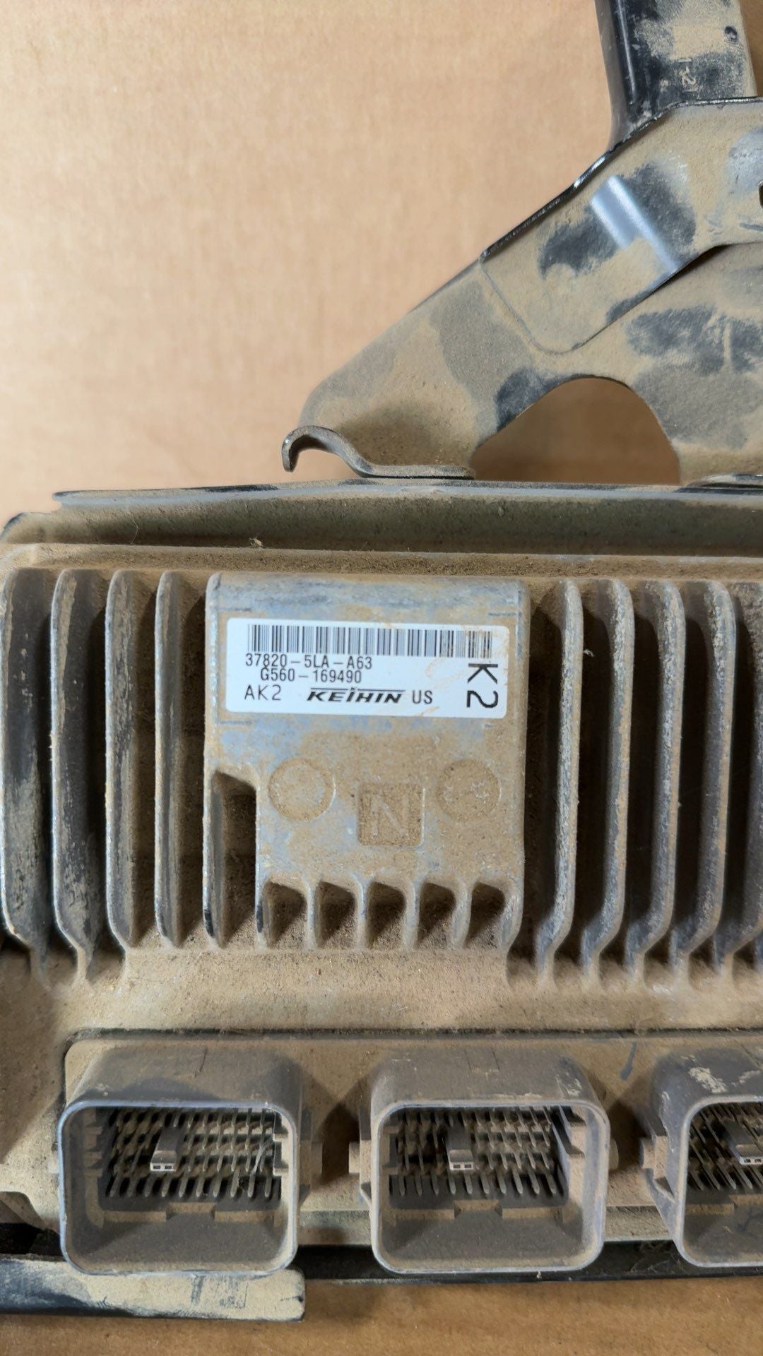 Engine Control Module (ECM/PCM) from a 2015 Honda CR-V, photo 2