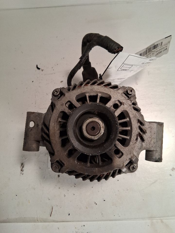 Alternator from a 2010 Ford Explorer, photo 5