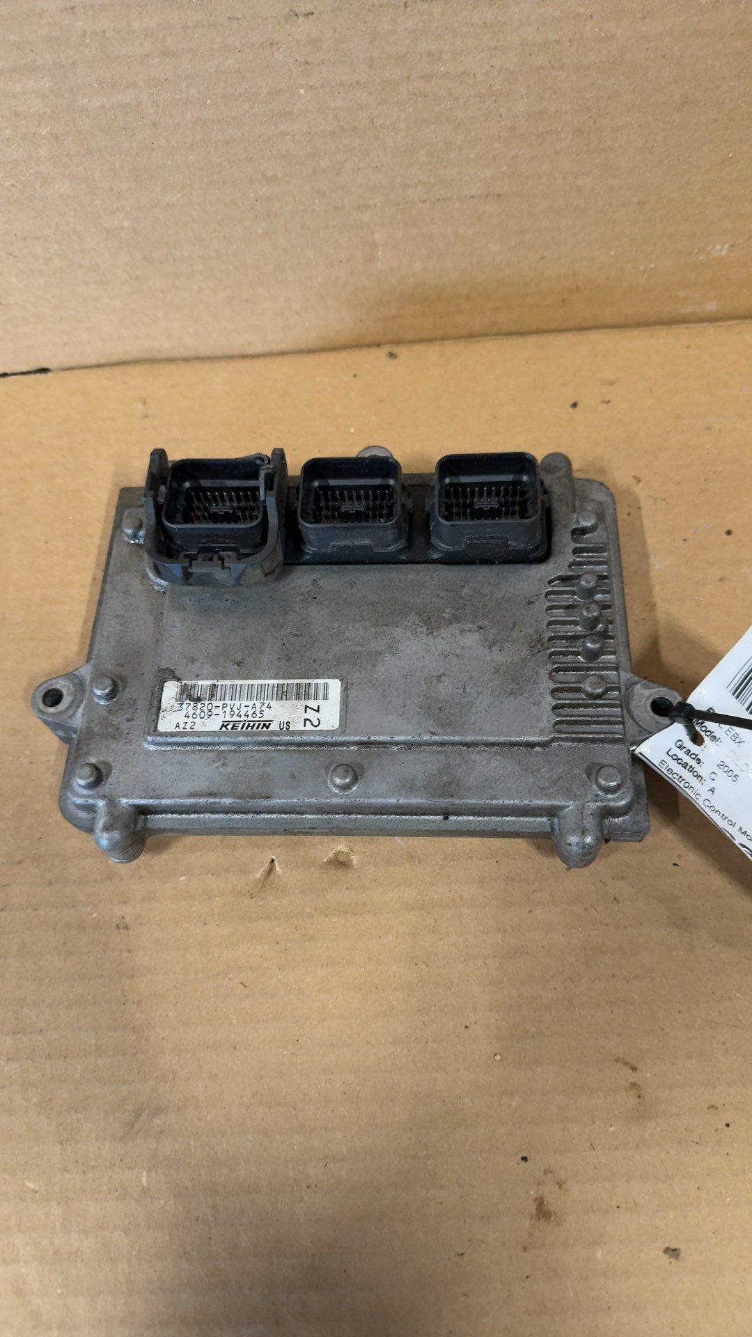 Engine Control Module (ECM/PCM) from a 2005 Honda Pilot, photo 1