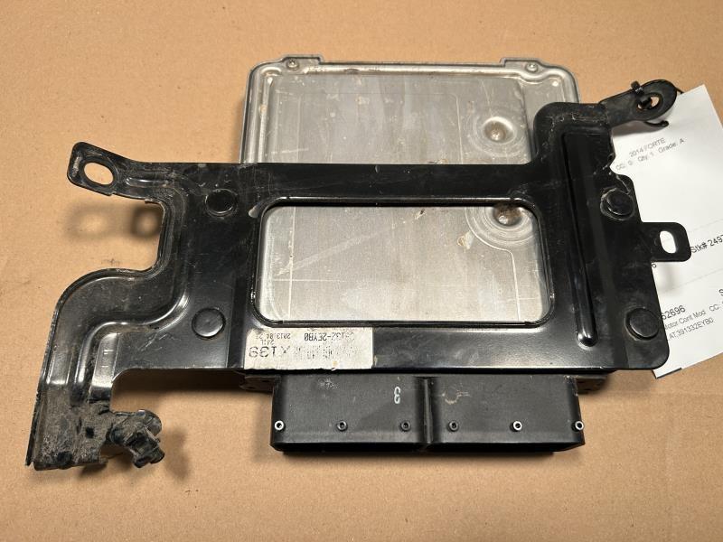 Engine Control Module (ECM/PCM) from a 2014 Kia Forte, photo 2