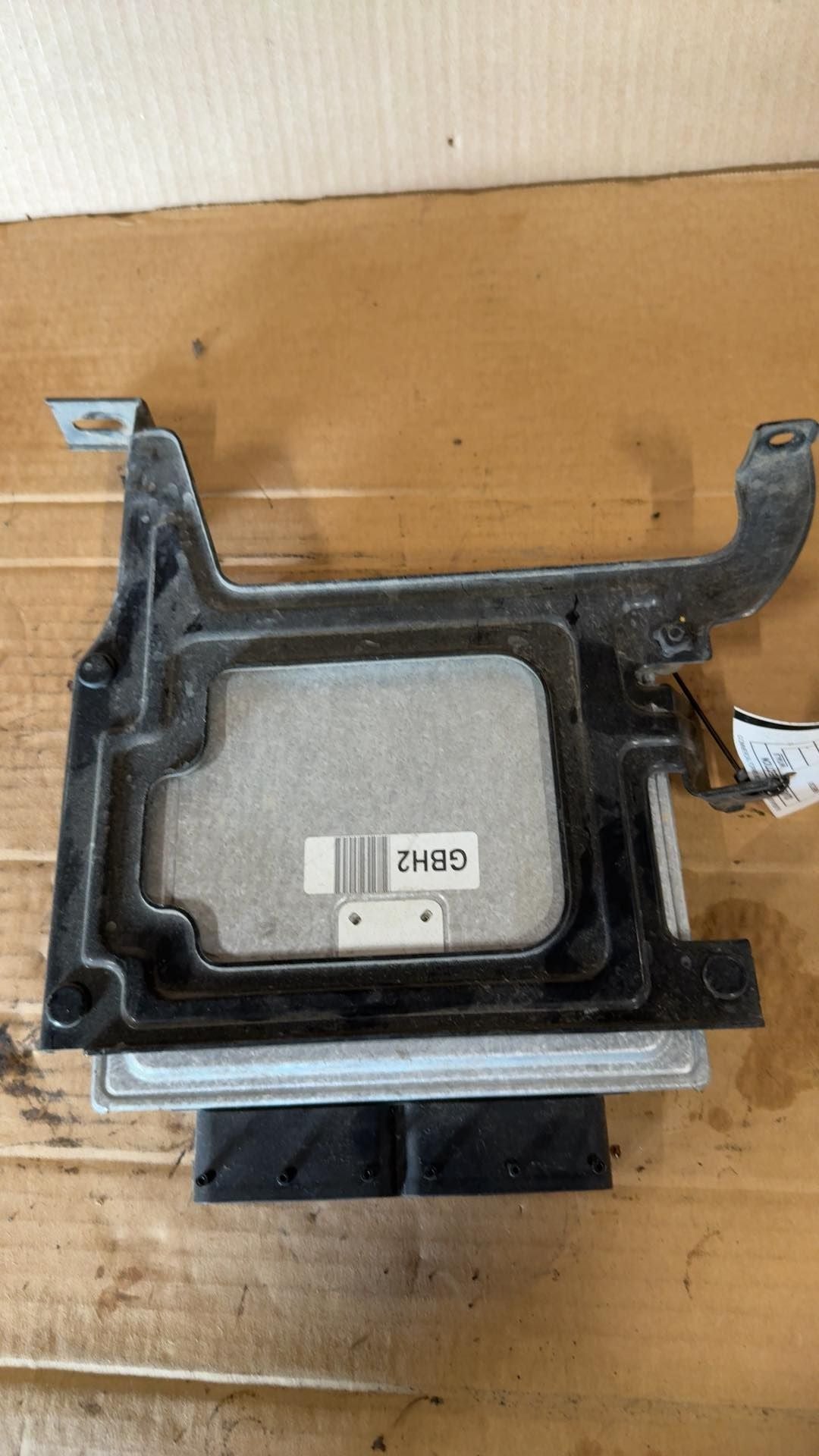 Engine Control Module (ECM/PCM) from a 2015 Kia Optima, photo 3