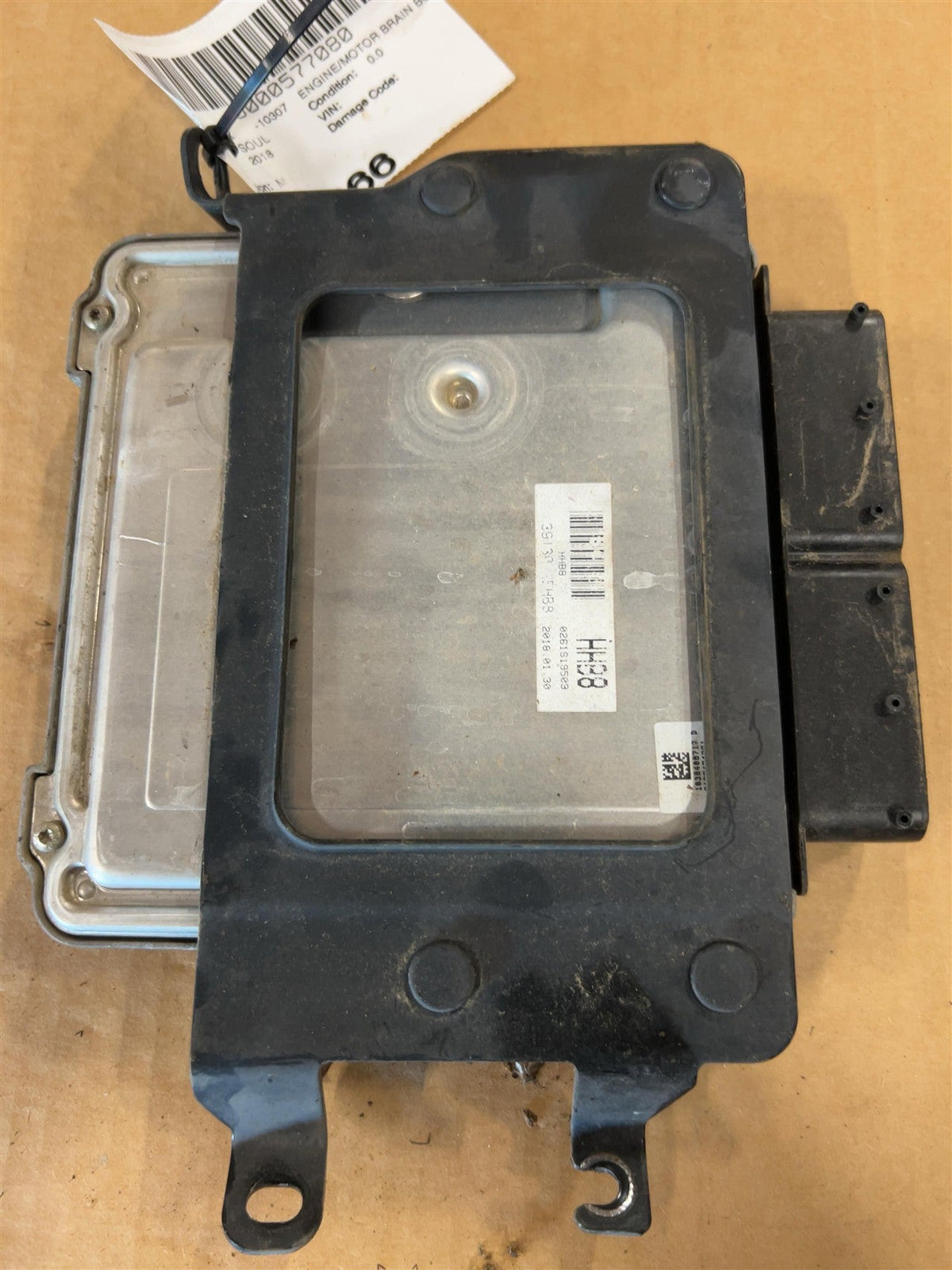 Engine Control Module (ECM/PCM) from a 2018 Kia Soul, photo 3