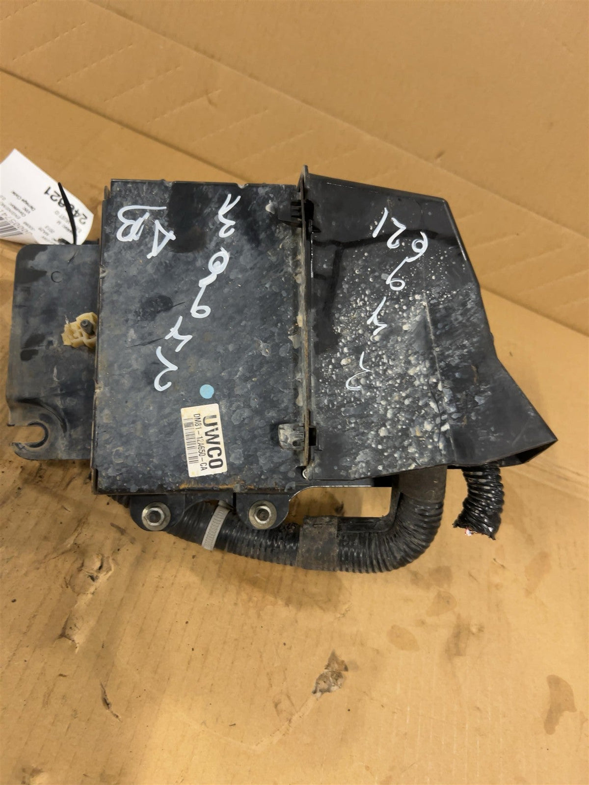 Engine Control Module (ECM/PCM) from a 2013 Mazda 6, photo 4