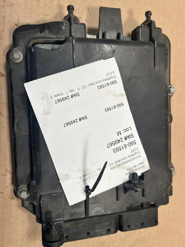 Engine Control Module (ECM/PCM) from a 2013 Mercedes-Benz GLK-Class, photo 1