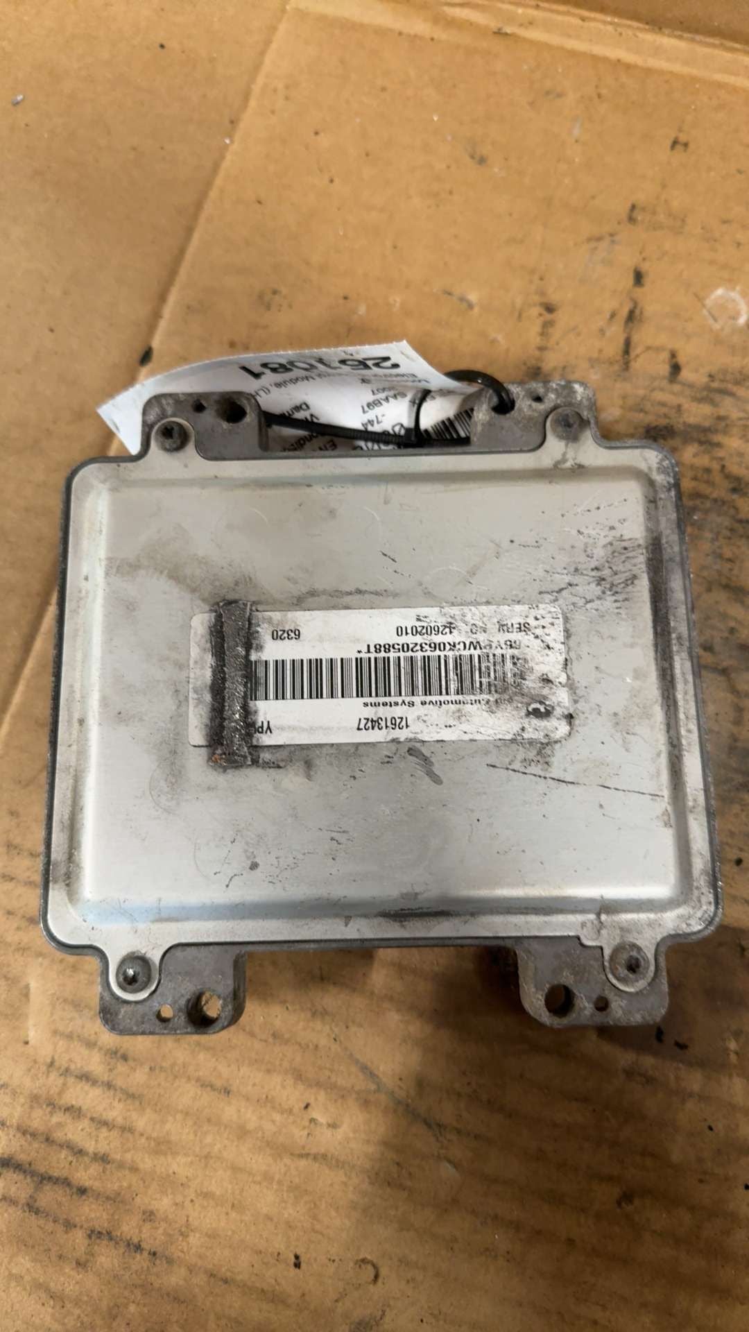 Engine Control Module (ECM/PCM) from a 2007 Saab, photo 2