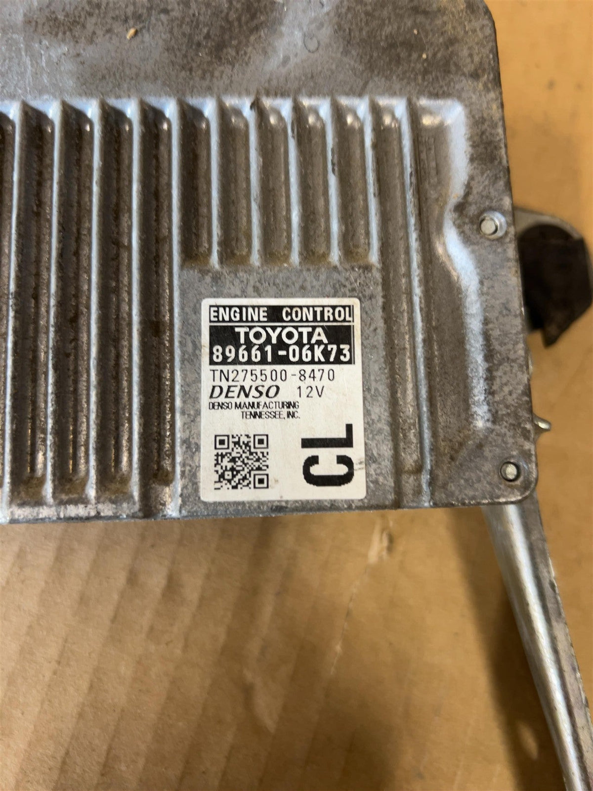 Engine Control Module (ECM/PCM) from a 2013 Toyota Camry, photo 3