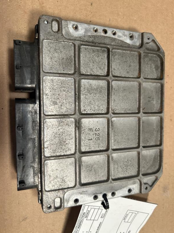 Engine Control Module (ECM/PCM) from a 2007 Toyota, photo 2