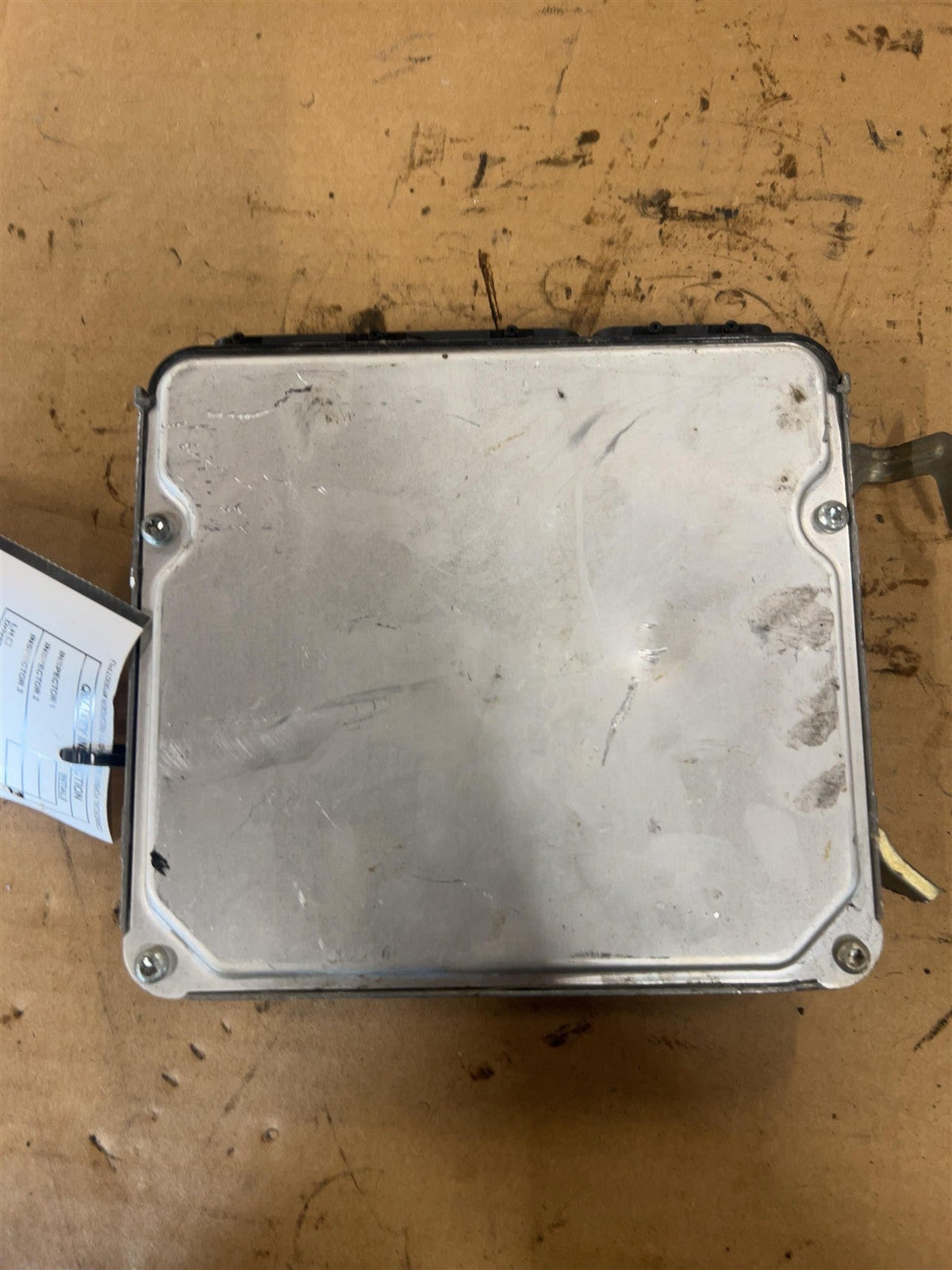 Engine Control Module (ECM/PCM) from a 2015 Toyota Corolla, photo 2