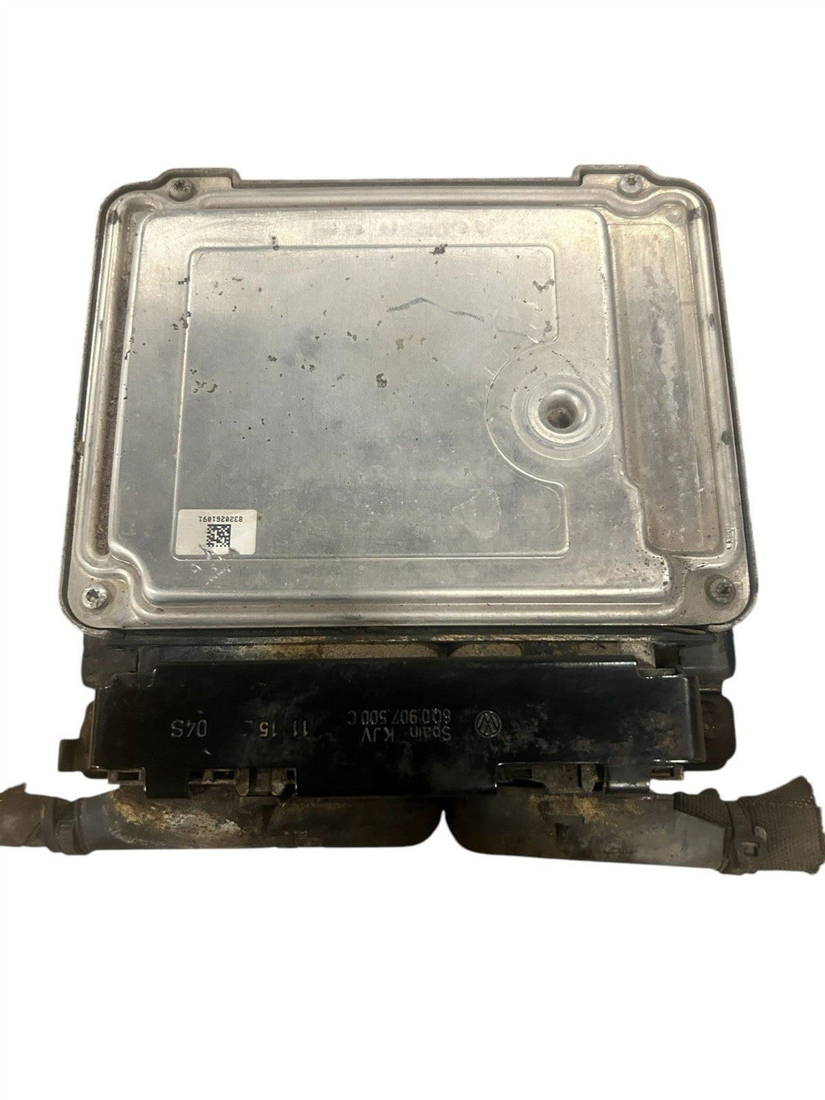 Engine Control Module (ECM/PCM) from a 2015 Volkswagen Tiguan, photo 3