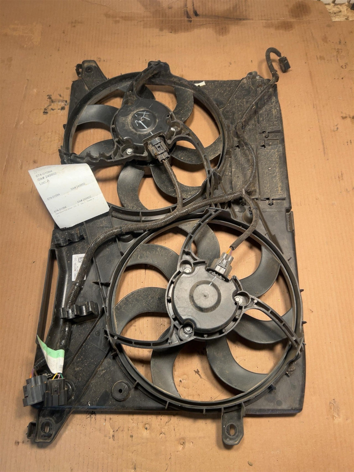 Radiator Fan Assembly from a 2020 Ford Fusion, photo 1
