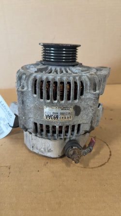 Alternator from a 2000 Jeep Grand Cherokee, photo 1