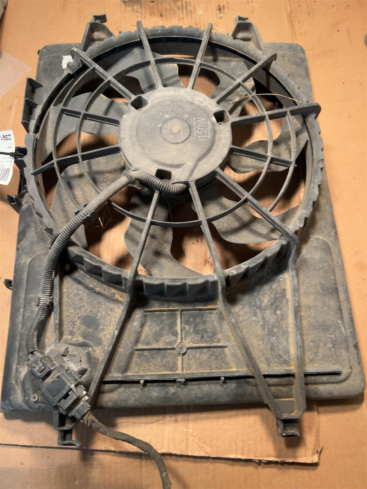 Radiator Fan Assembly from a 2010 Hyundai Elantra, photo 1