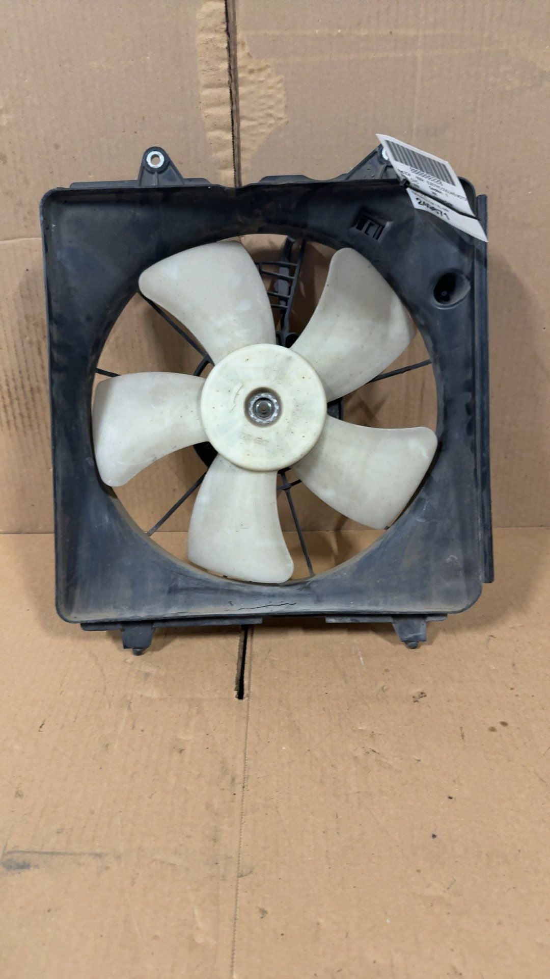 Radiator Fan Assembly from a 2009 Honda Civic, left side, photo 2