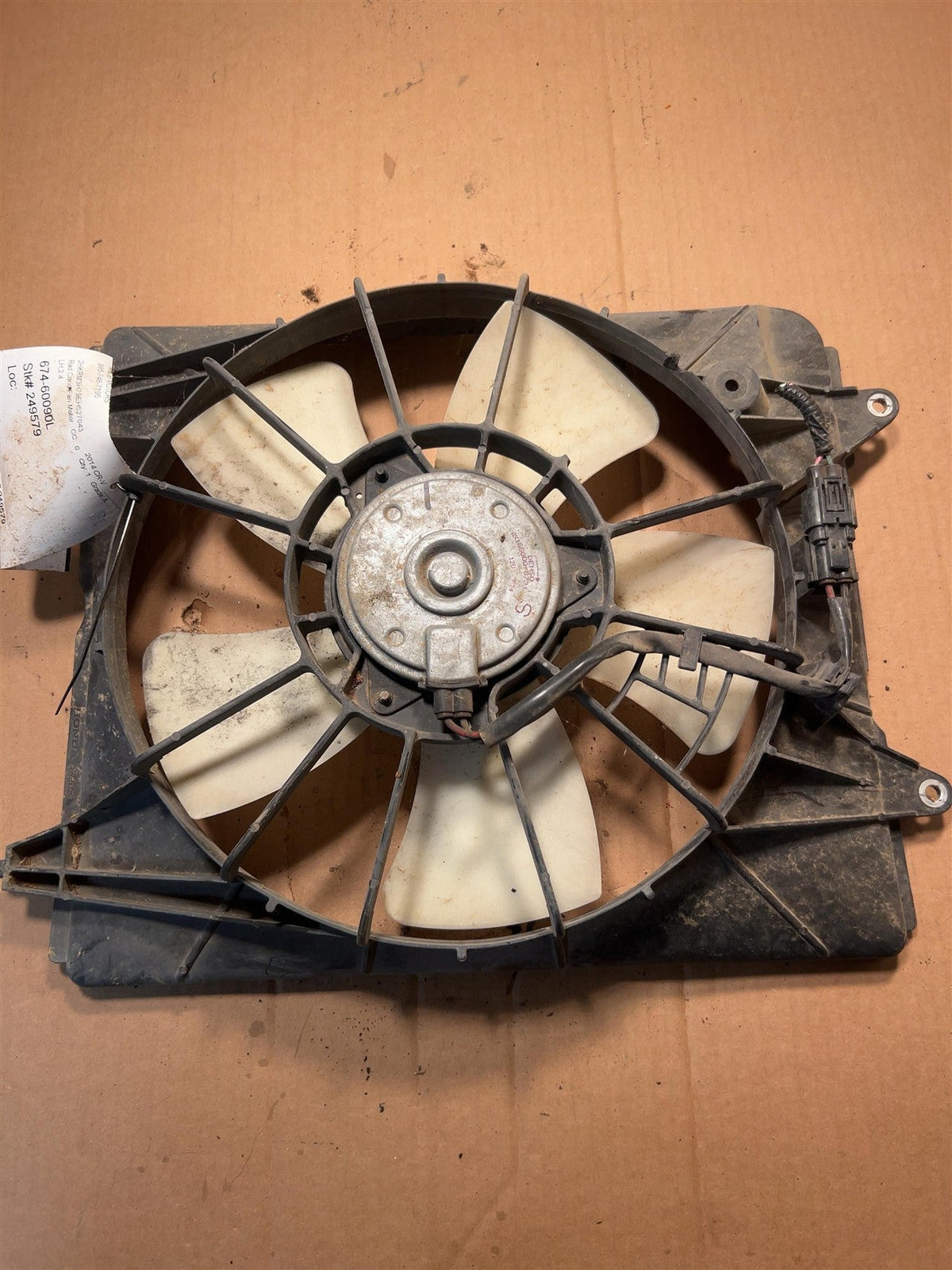 Radiator Fan Assembly from a 2014 Honda CR-V, left side, photo 1