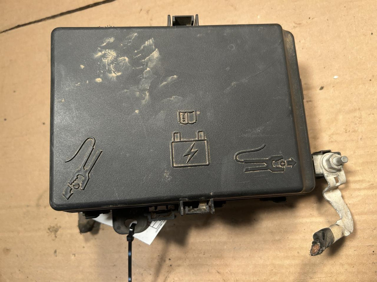 Engine Fuse Box from a 2020 Dodge Challenger, photo 1