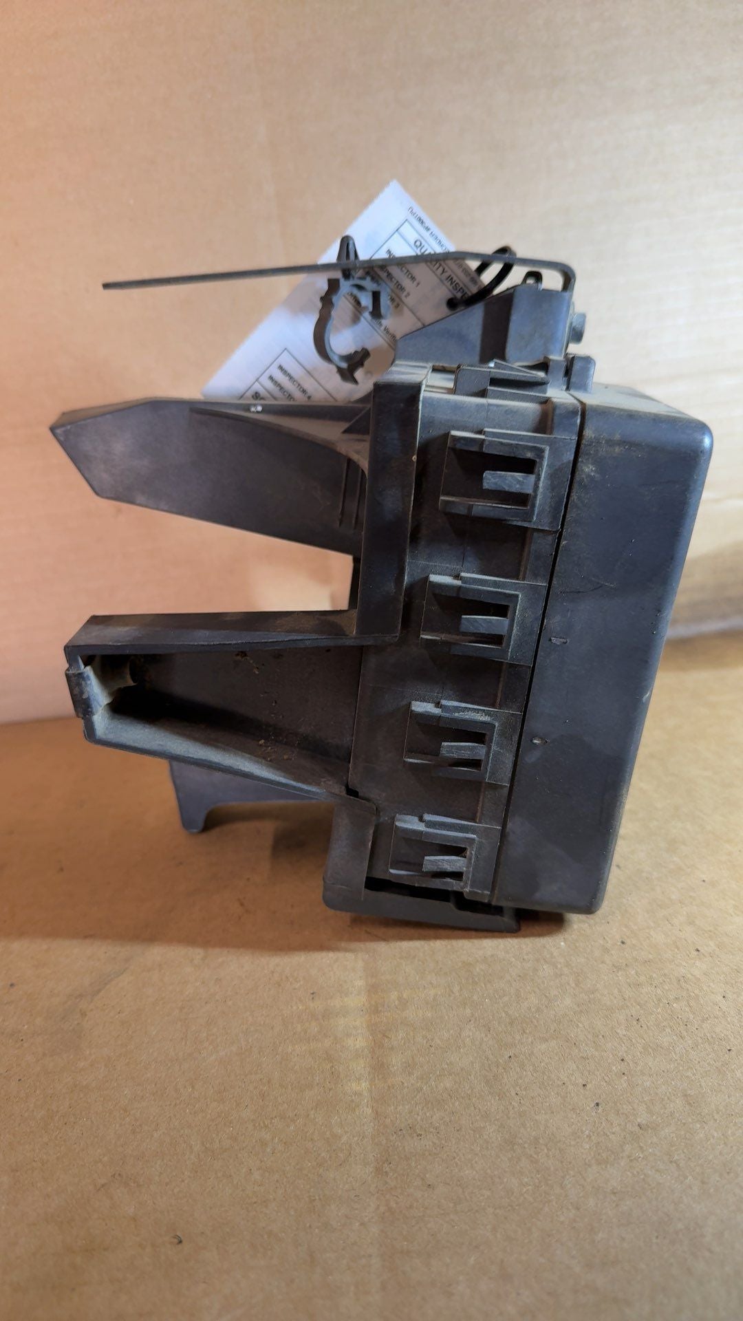 Engine Fuse Box from a 1995 GMC 1500, photo 2