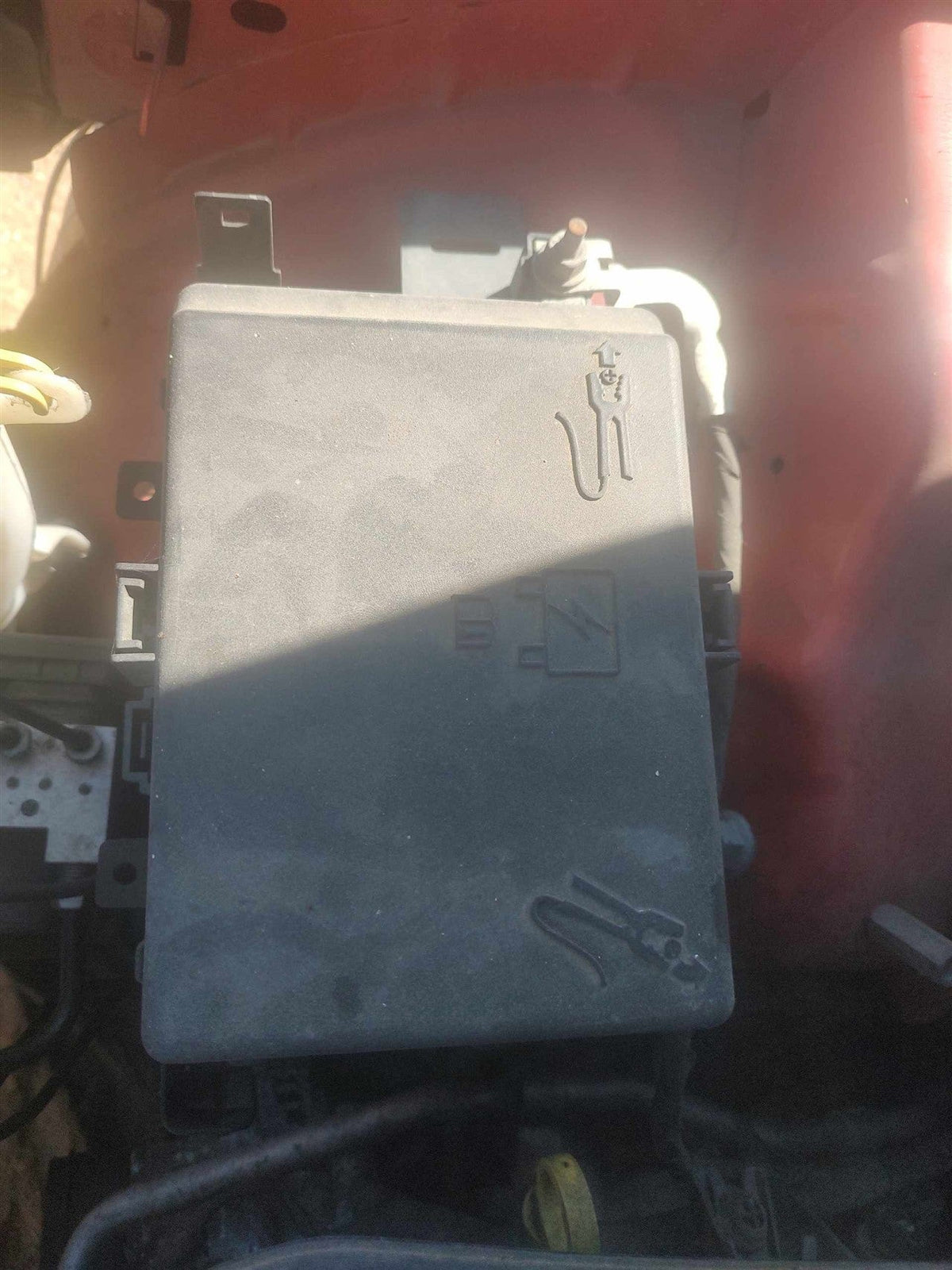 Engine Fuse Box from a 2019 Dodge Charger, photo 1