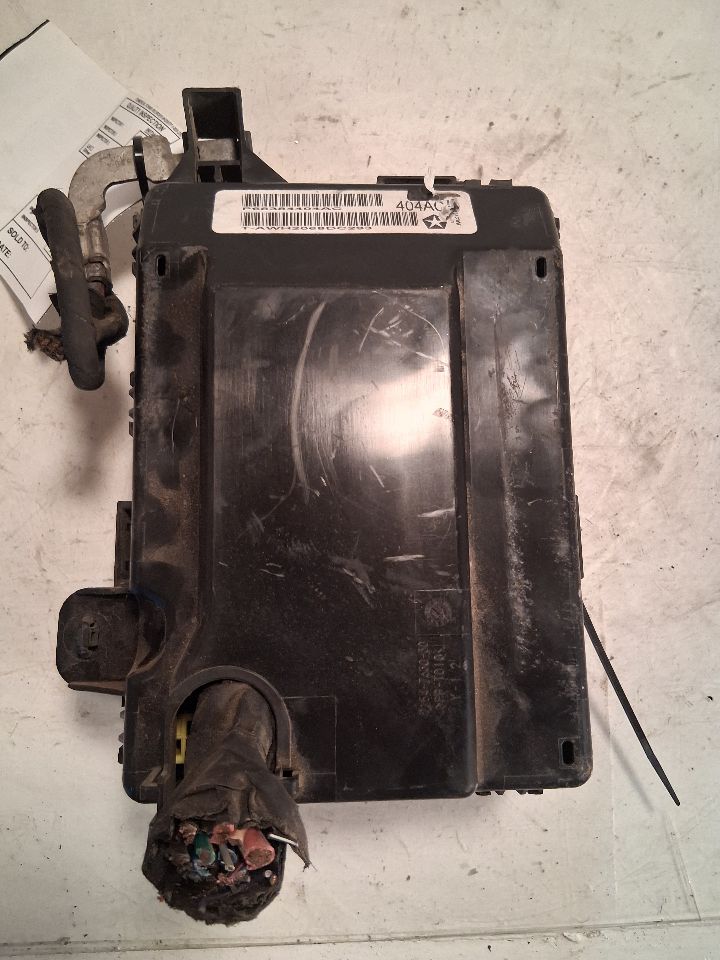Engine Fuse Box from a 2019 Dodge Charger, photo 9