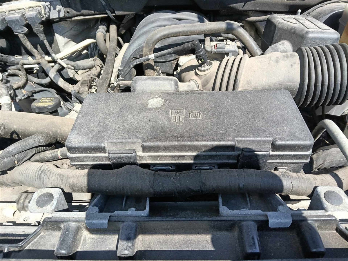 Engine Fuse Box from a 2010 Ford F-150, photo 1
