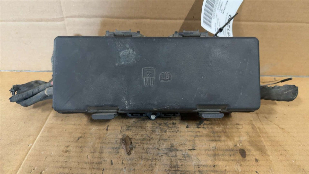 Engine Fuse Box from a 2010 Ford F-150, photo 2
