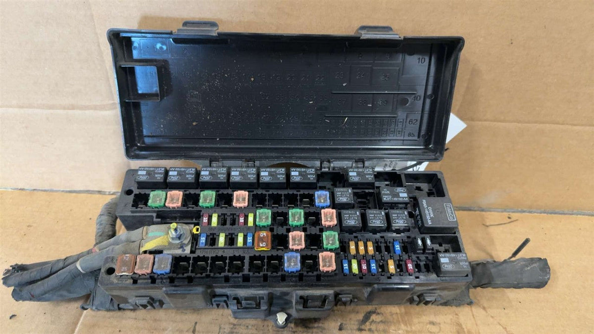 Engine Fuse Box from a 2010 Ford F-150, photo 3