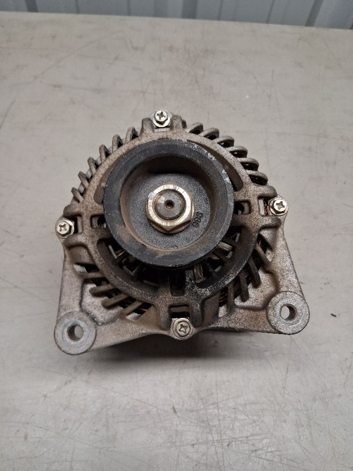 Alternator from a 2015 Nissan Versa, photo 5