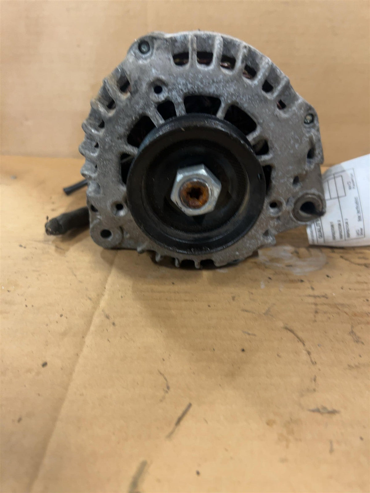 Alternator from a 2003 Honda Accord, photo 2