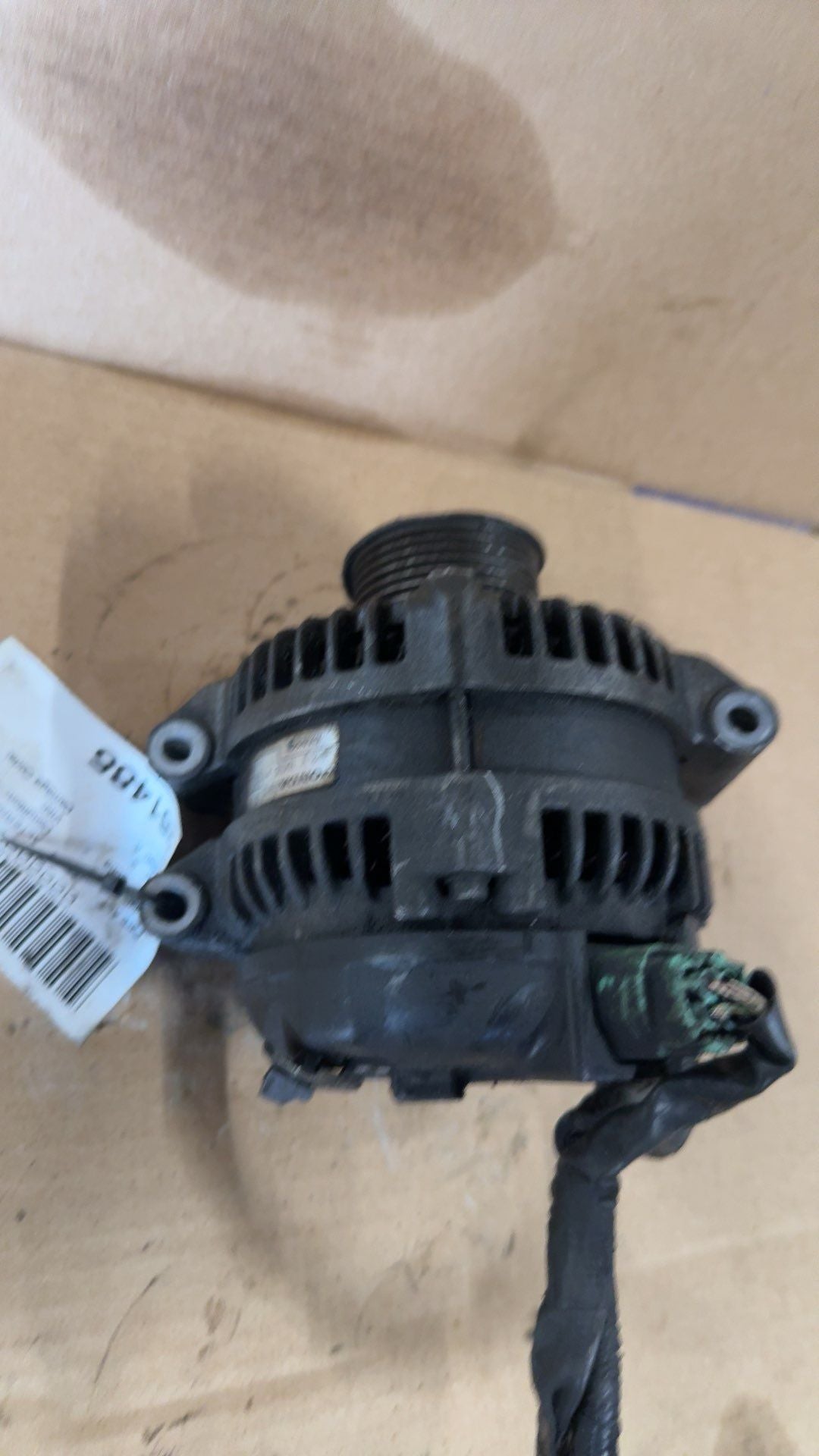 Alternator from a 2008 Honda CR-V, photo 3