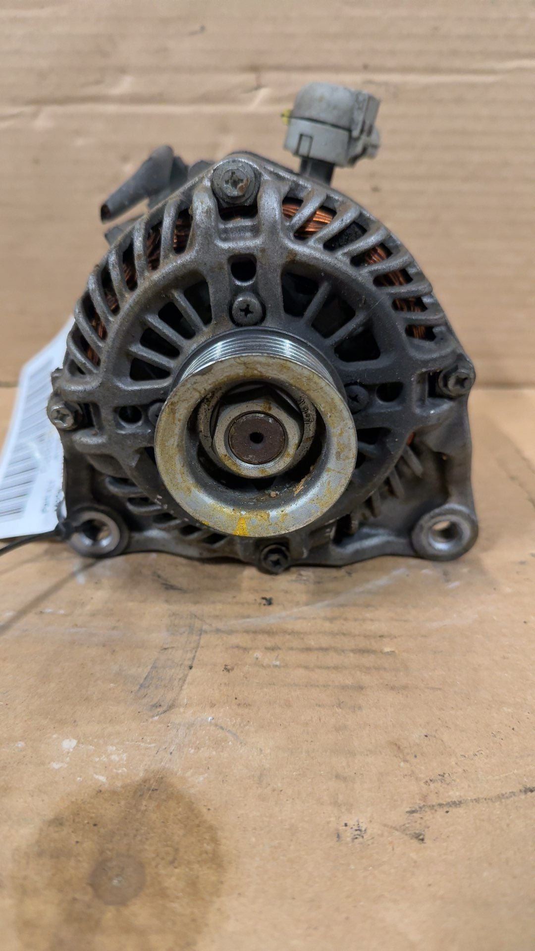 Alternator from a 2013 Mazda CX-5, photo 1
