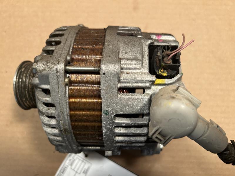 Alternator from a 2017 Mazda 3, photo 1
