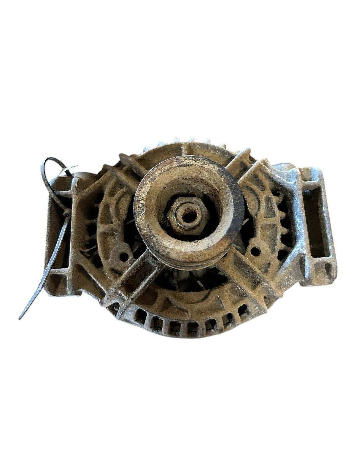 Alternator from a 2004 Saturn L Series, photo 3