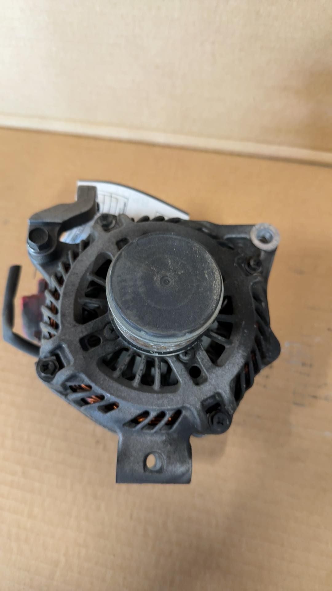 Alternator from a 2013 Subaru Legacy, photo 1