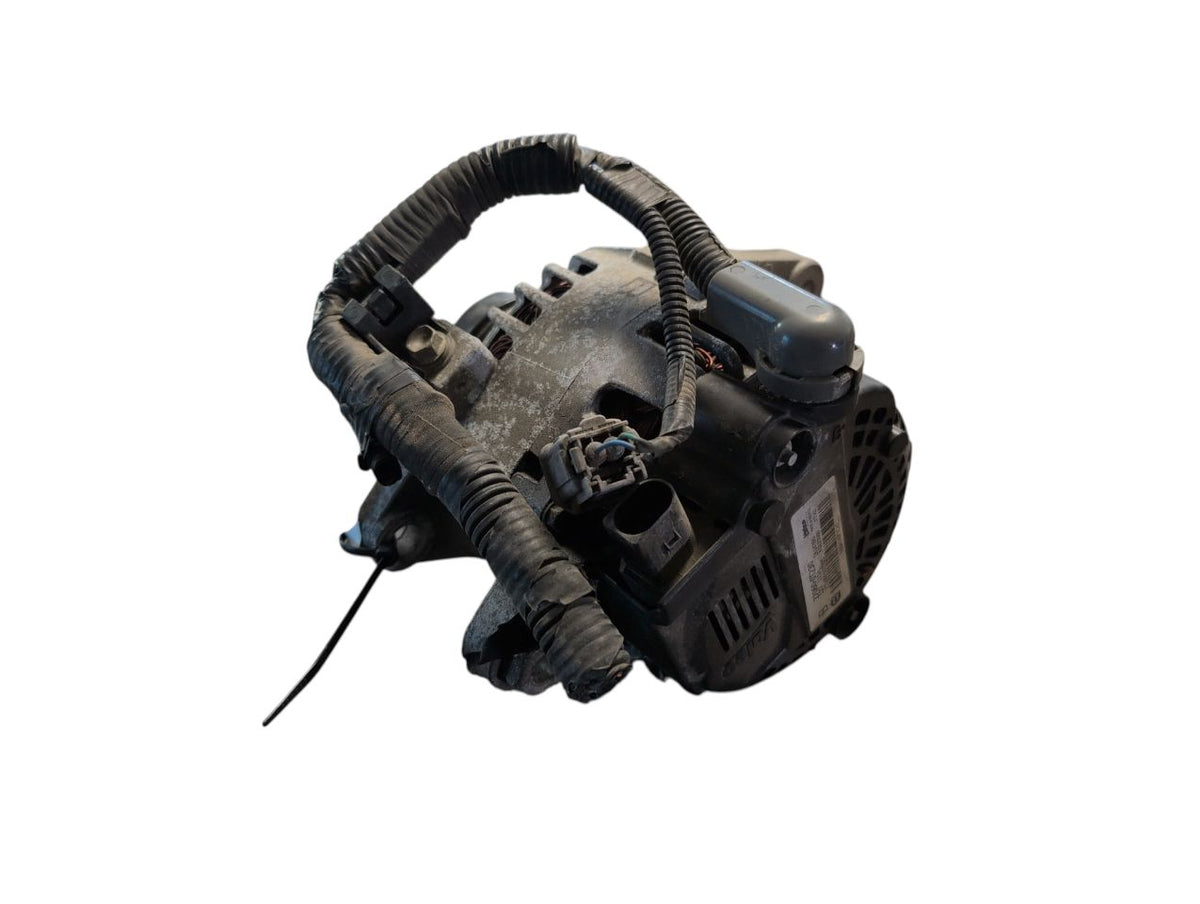 Alternator from a 2015 Toyota Corolla, photo 3