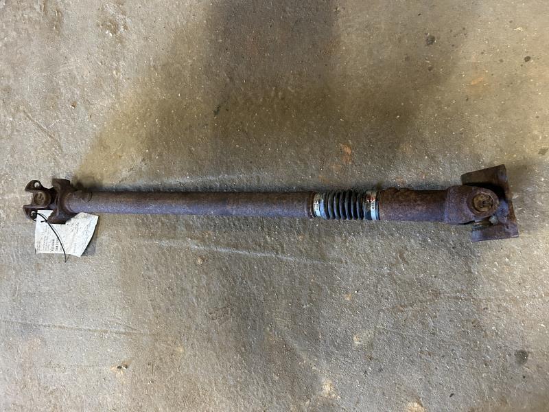 Drive Shaft from a 2008 Ford F-150, front, photo 1