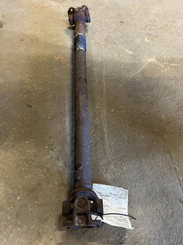 Drive Shaft from a 2008 Ford F-150, front, photo 2