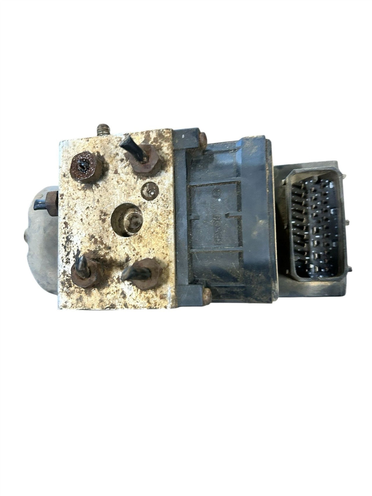 ABS Pump Module from a 2004 Ford F-150, photo 2