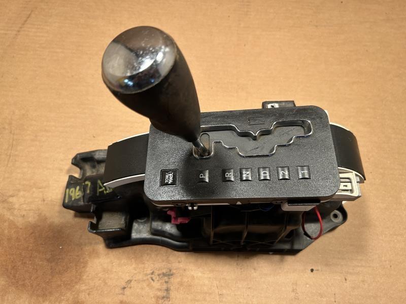 Gear Shifter from a 2007 Jeep Nitro, photo 1