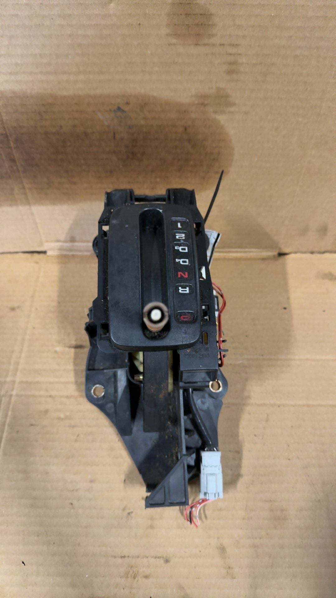 Gear Shifter from a 1999 Honda Accord, photo 1