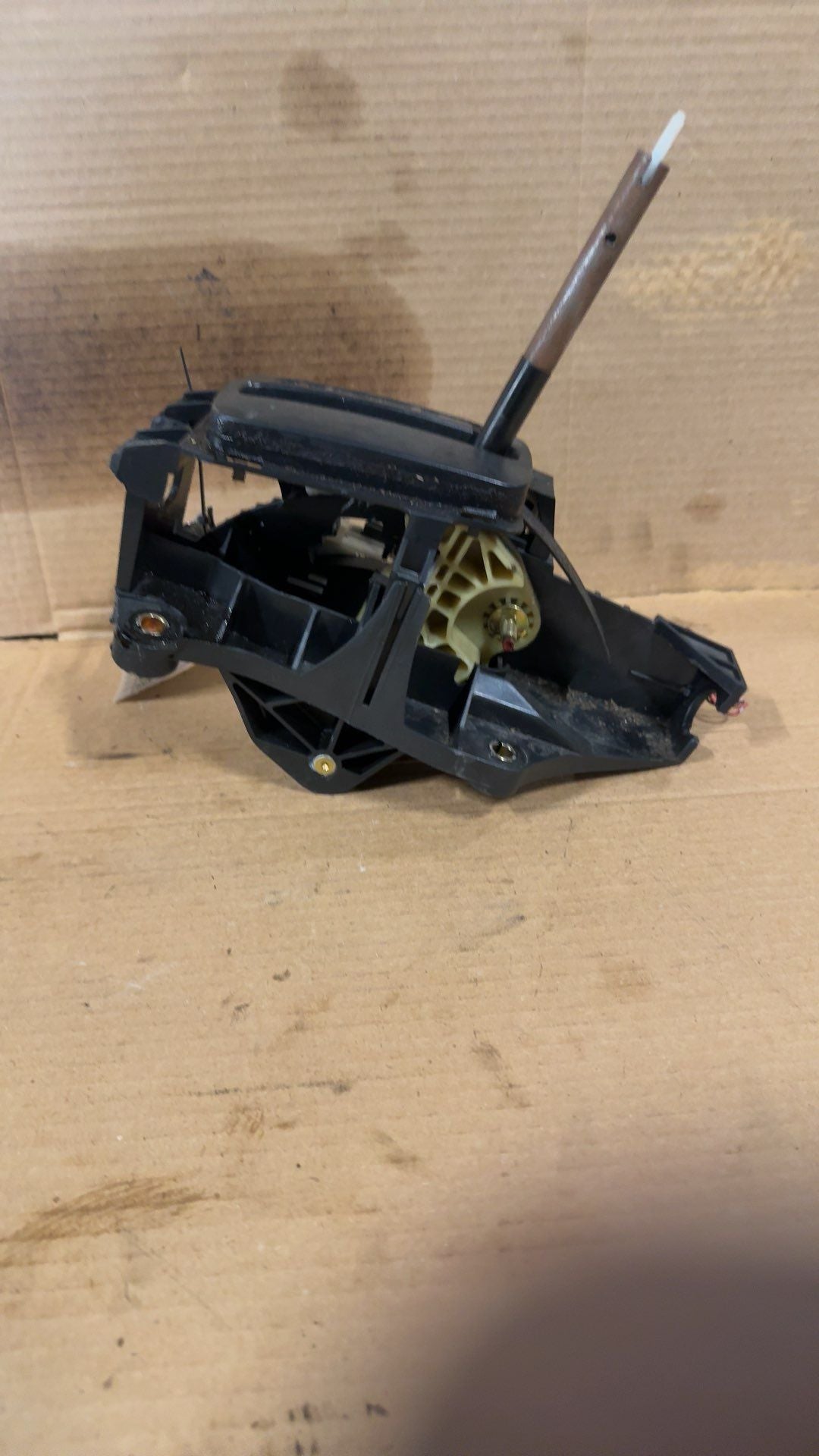 Gear Shifter from a 1999 Honda Accord, photo 2