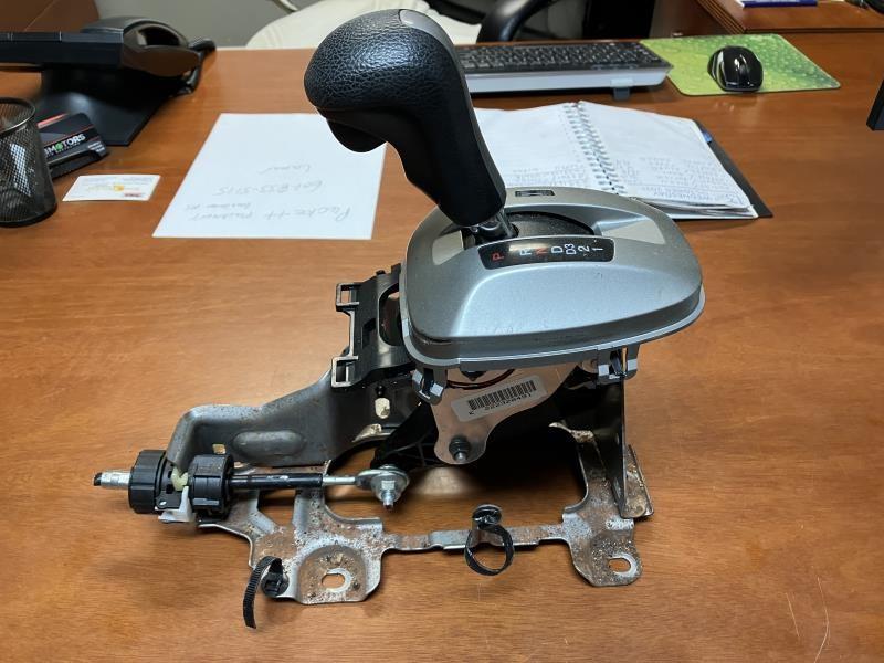 Gear Shifter from a 2012 Honda Accord, photo 2