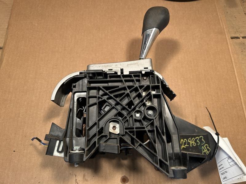 Gear Shifter from a 2013 Toyota Corolla, photo 1