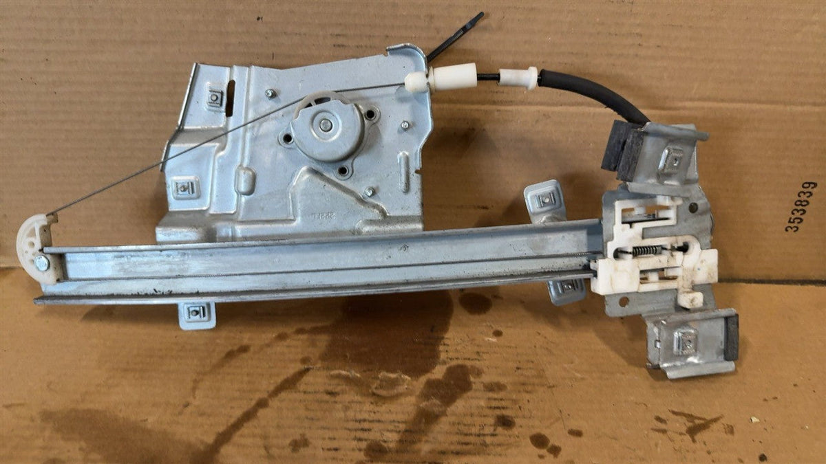 Window Regulator from a 2007 Buick Lucerne, front, left side, photo 2